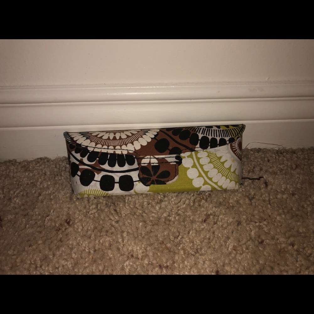 a vera bradley glasses case